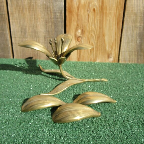 Vintage Brass Lotus Flower Ashtray 6 Removable Petals - Picture 1 of 7